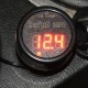 Digitální LED Voltmetr (3 v 1) 12 V/24 V, USB nabíječka 5 V 2,1 A a teploměr.